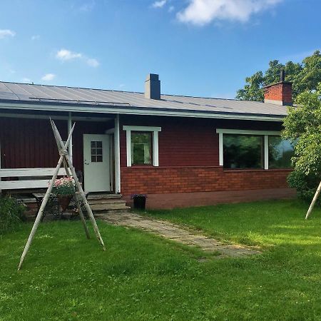 Surkeenjarvi Countryside B&B Moksinkylä Eksteriør billede